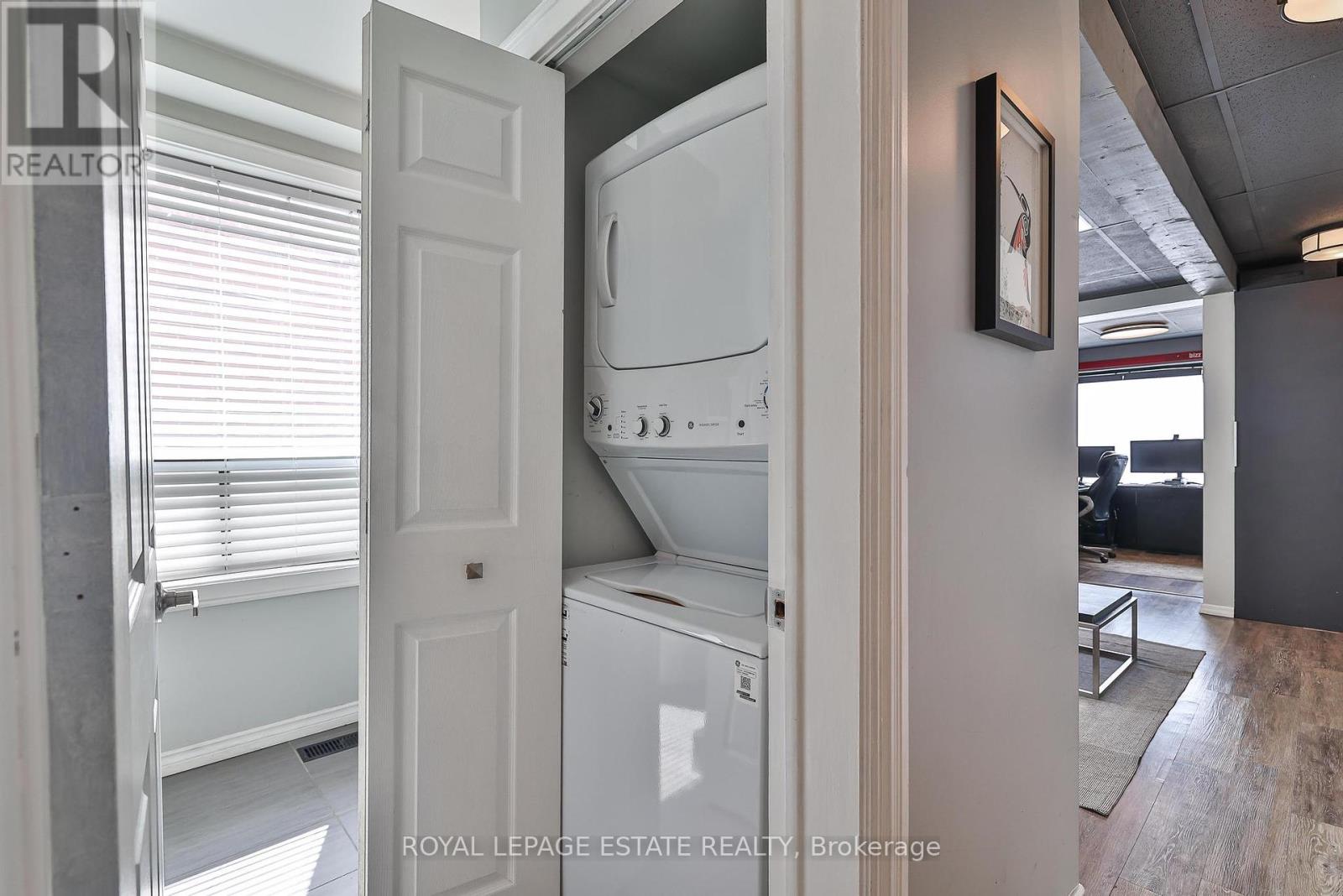 1281 Weston Road, Toronto, Ontario  M6M 4R2 - Photo 21 - W12103221