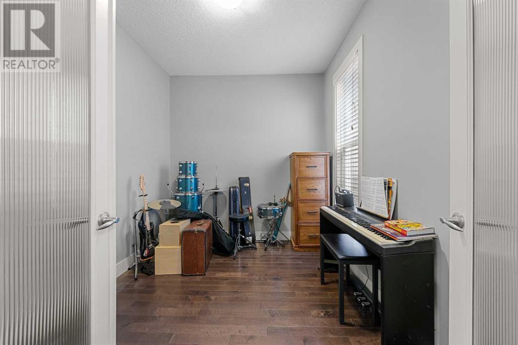 Property at 379 Mahogany Terrace SE image 5