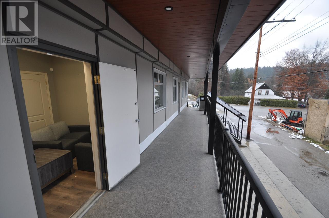 86 Broadway St Road W, Nakusp, British Columbia  V0G 1R0 - Photo 23 - 10345023