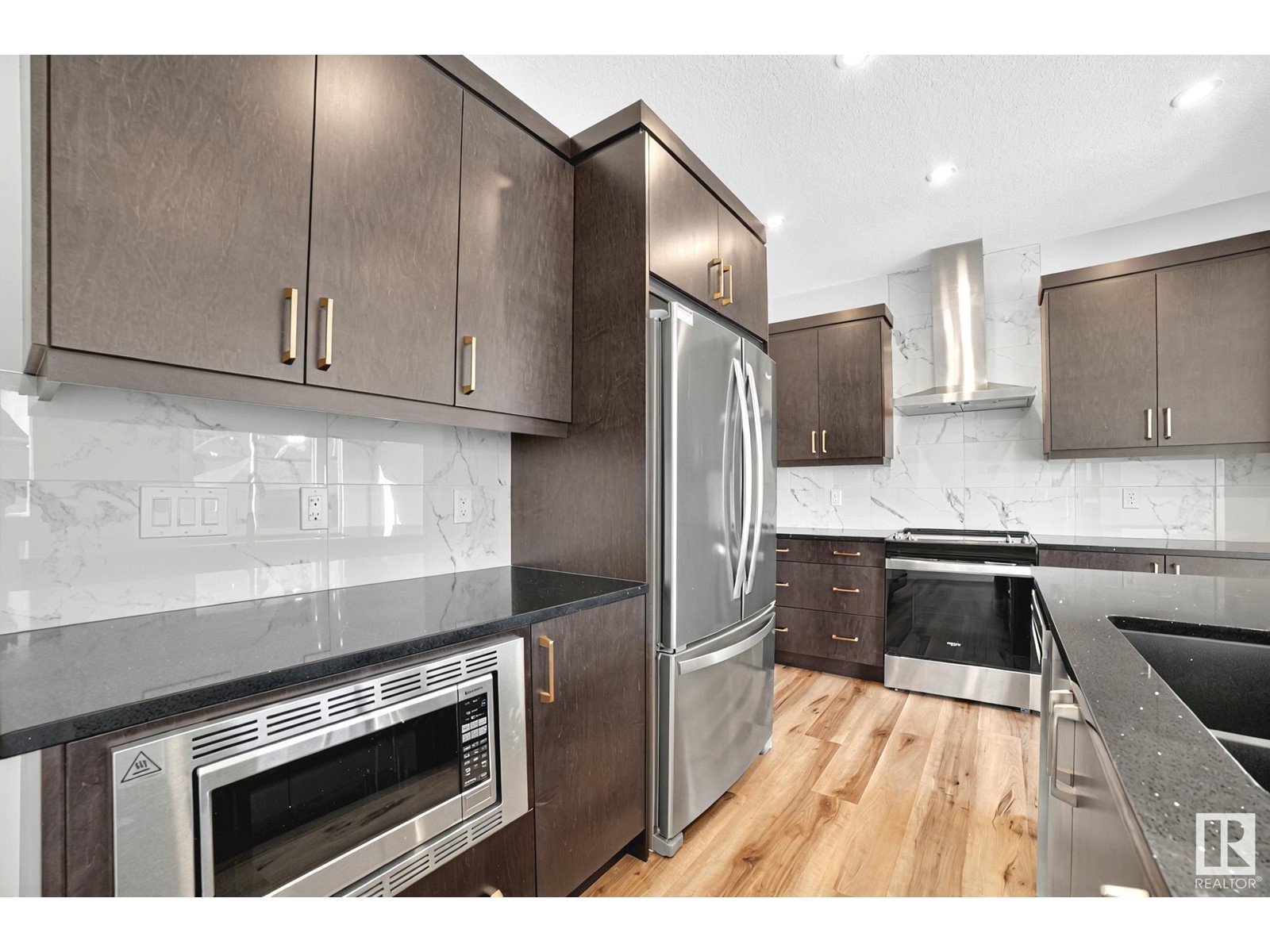 9335 226 St Nw, Edmonton, Alberta  T5T 7R5 - Photo 7 - E4430265