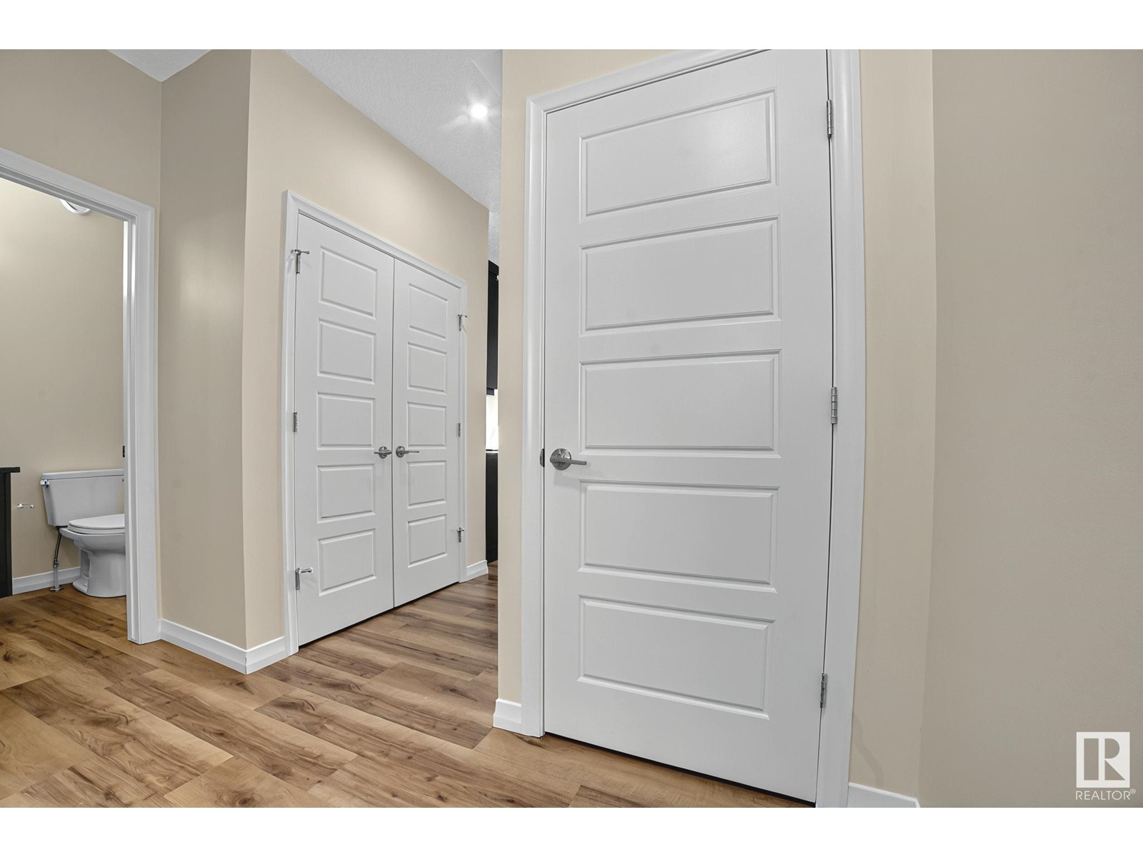 Property at 9335 226 ST NW image 4