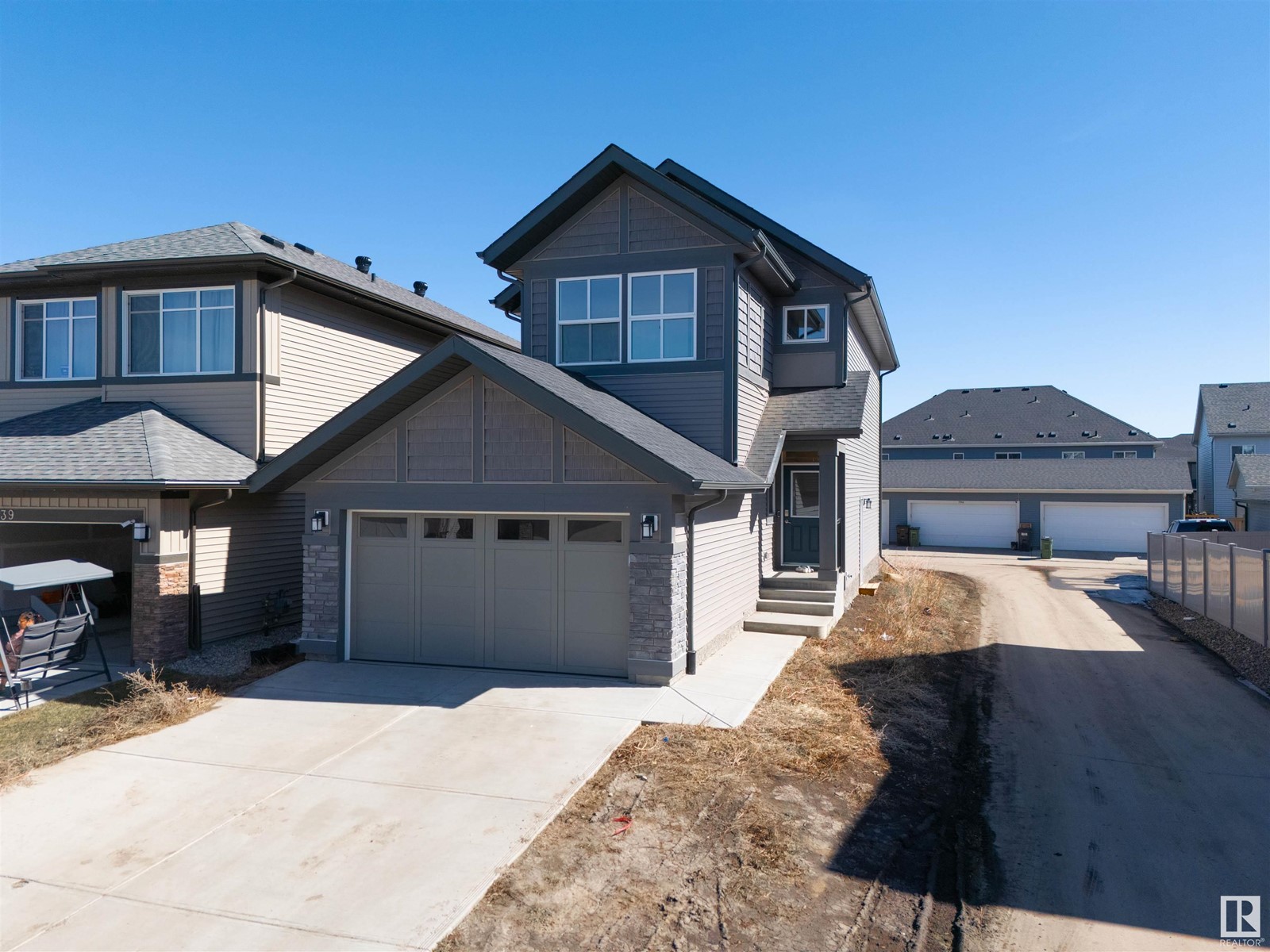 Property at 9335 226 ST NW image 2