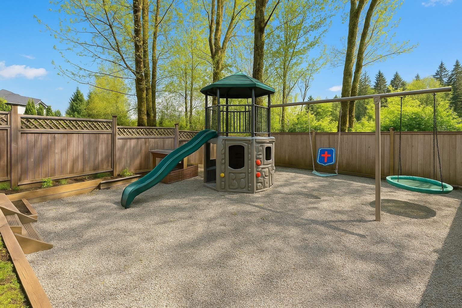 Property at 15856 105A AVENUE image 2