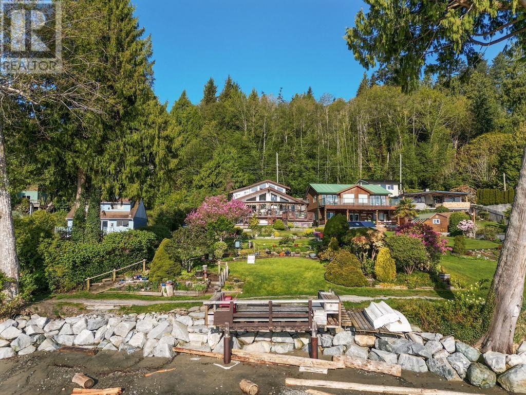 Property at 1162 POINT ROAD image 2