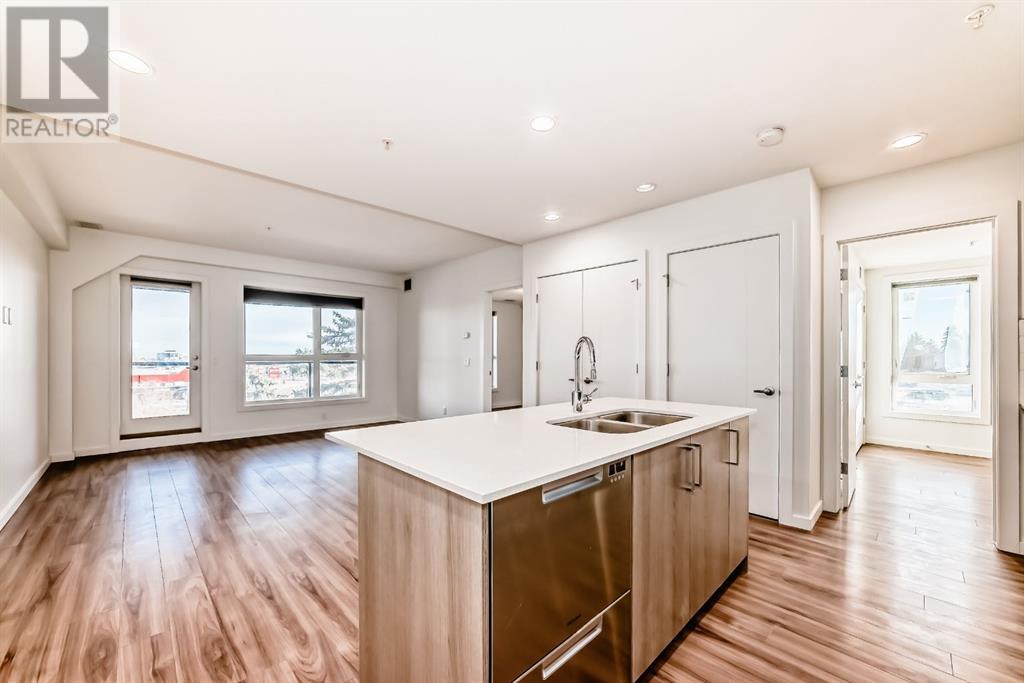 Property at 301, 1629 38 Street SW image 3