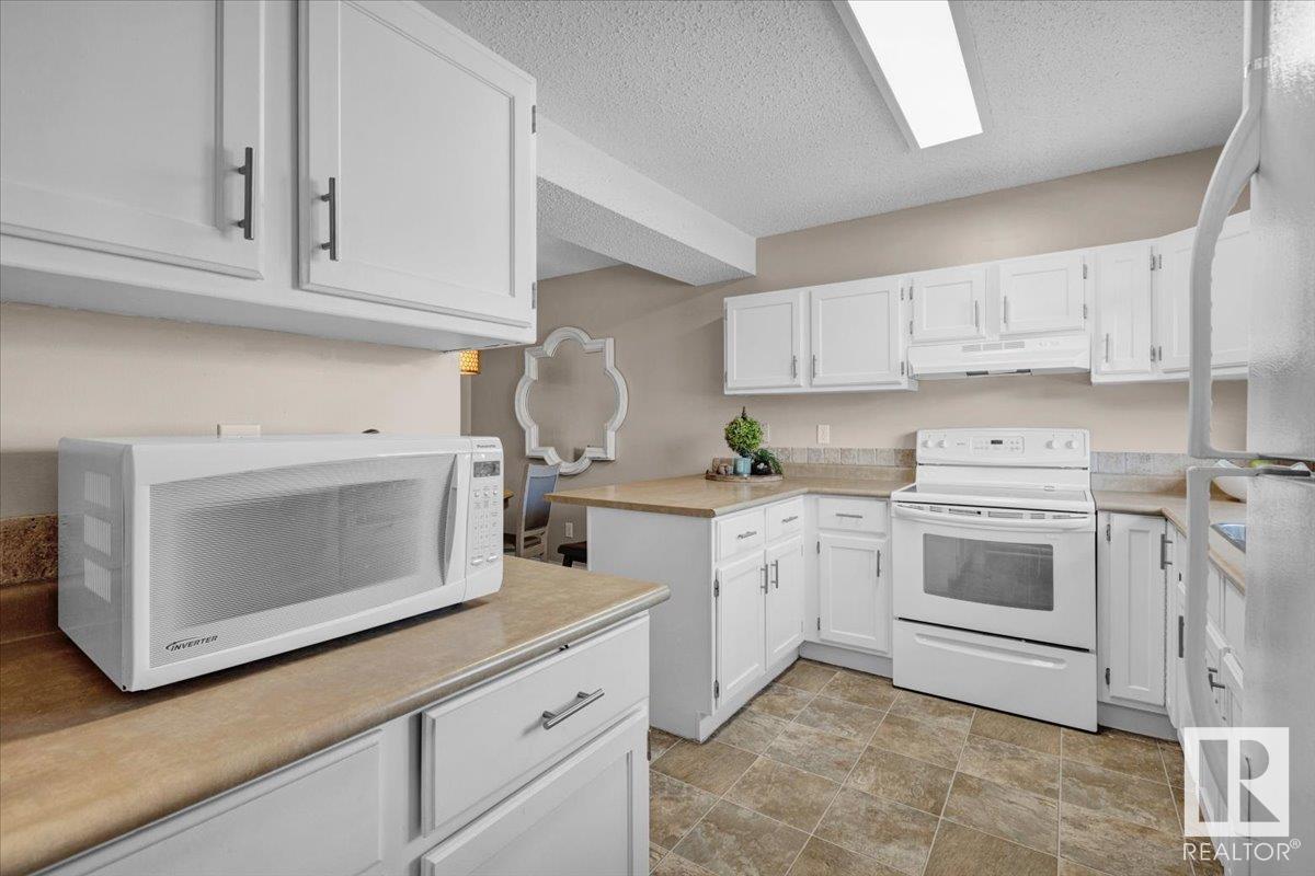 Property at 74 3115 119 Street NW image 4