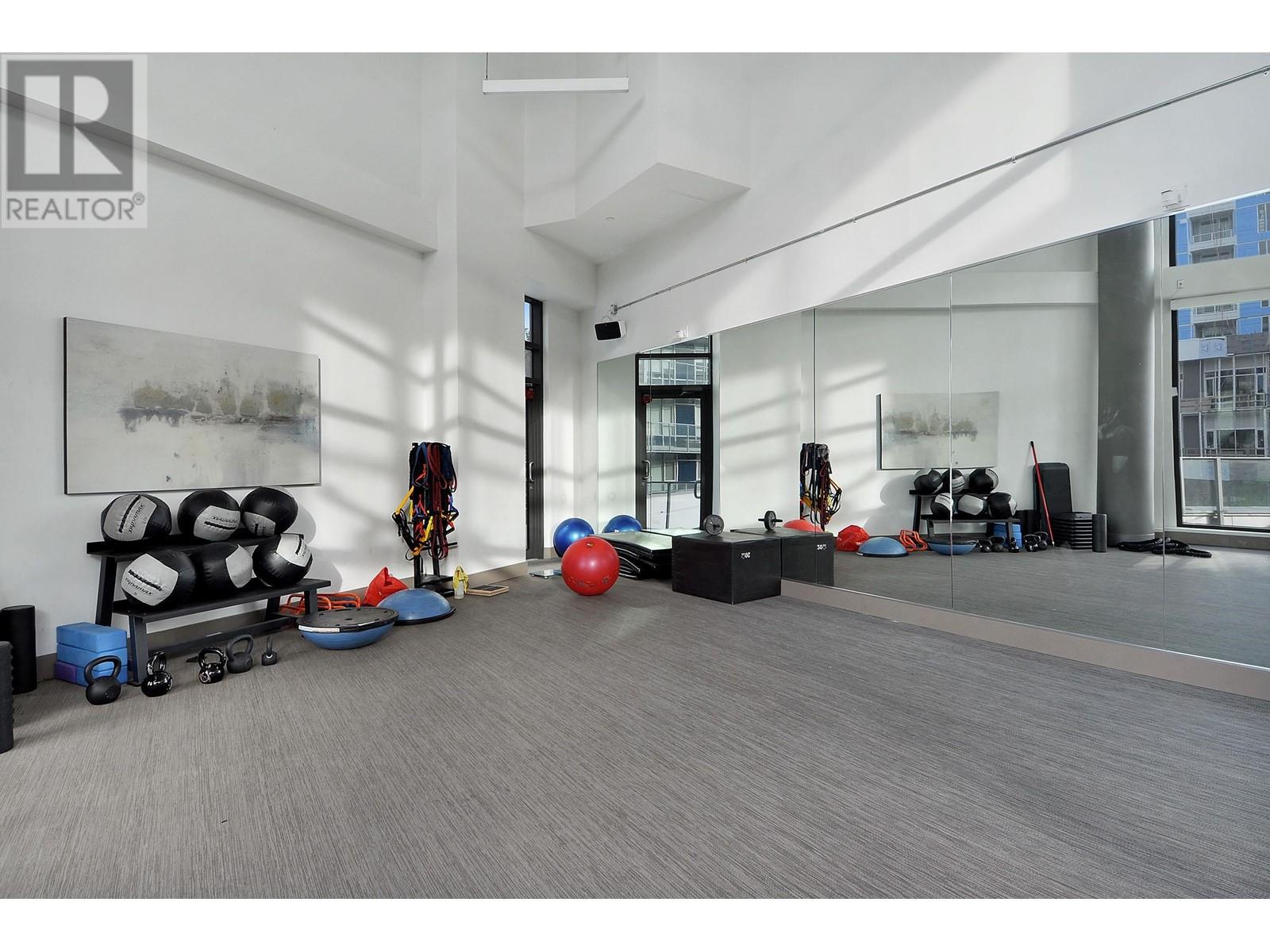 Listing Picture 27 of 31 : 1402 8533 RIVER DISTRICT CROSSING, Vancouver / 溫哥華 - 魯藝地產 Yvonne Lu Group - MLS Medallion Club Member