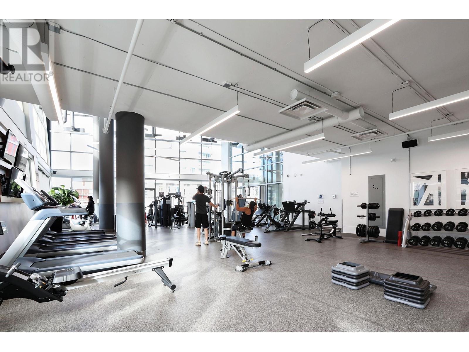 Listing Picture 25 of 31 : 1402 8533 RIVER DISTRICT CROSSING, Vancouver / 溫哥華 - 魯藝地產 Yvonne Lu Group - MLS Medallion Club Member