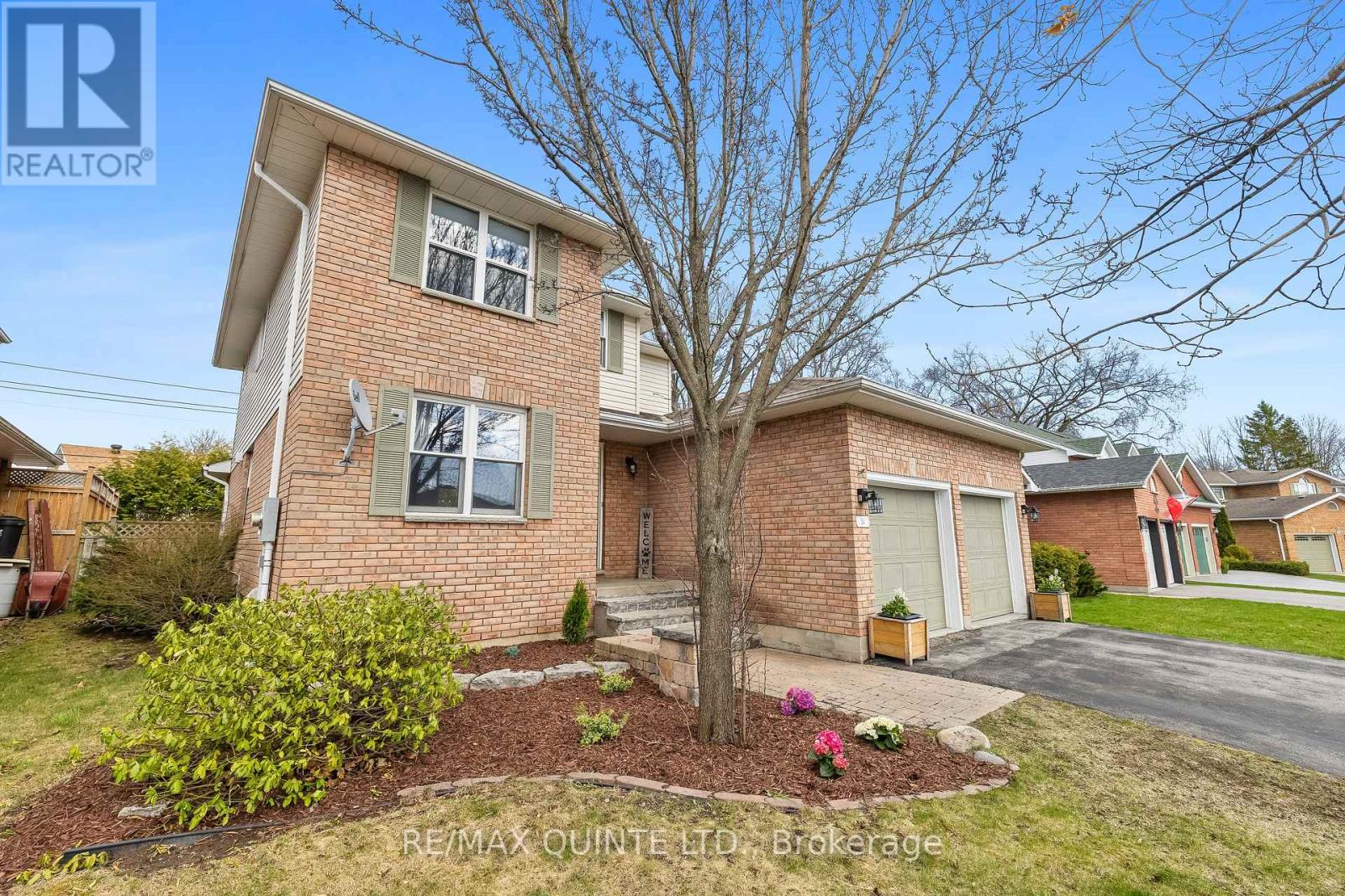 Property at 34 FORCHUK CRESCENT image 2