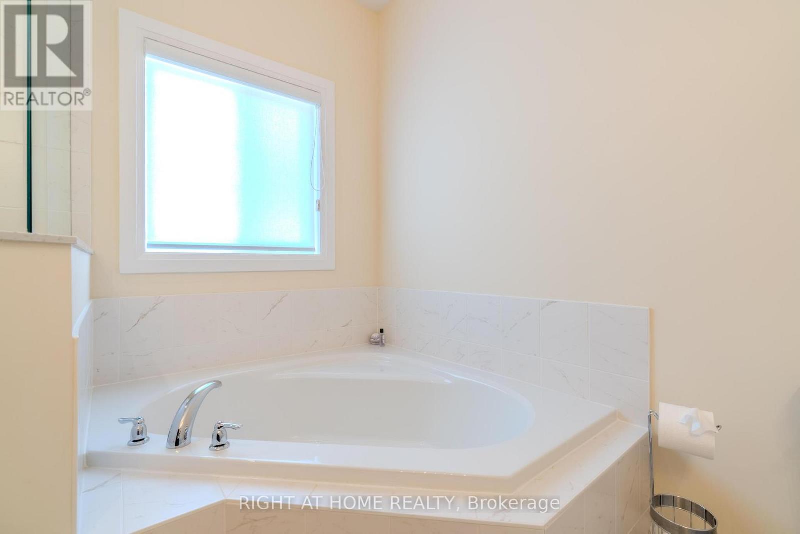 9 Beausoleil Drive, Penetanguishene, Ontario  L9M 0V8 - Photo 26 - S12100291