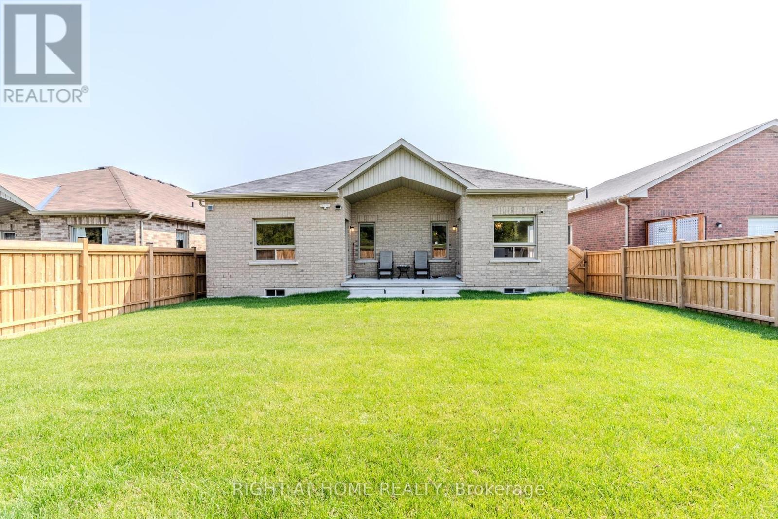 9 Beausoleil Drive, Penetanguishene, Ontario  L9M 0V8 - Photo 6 - S12100291