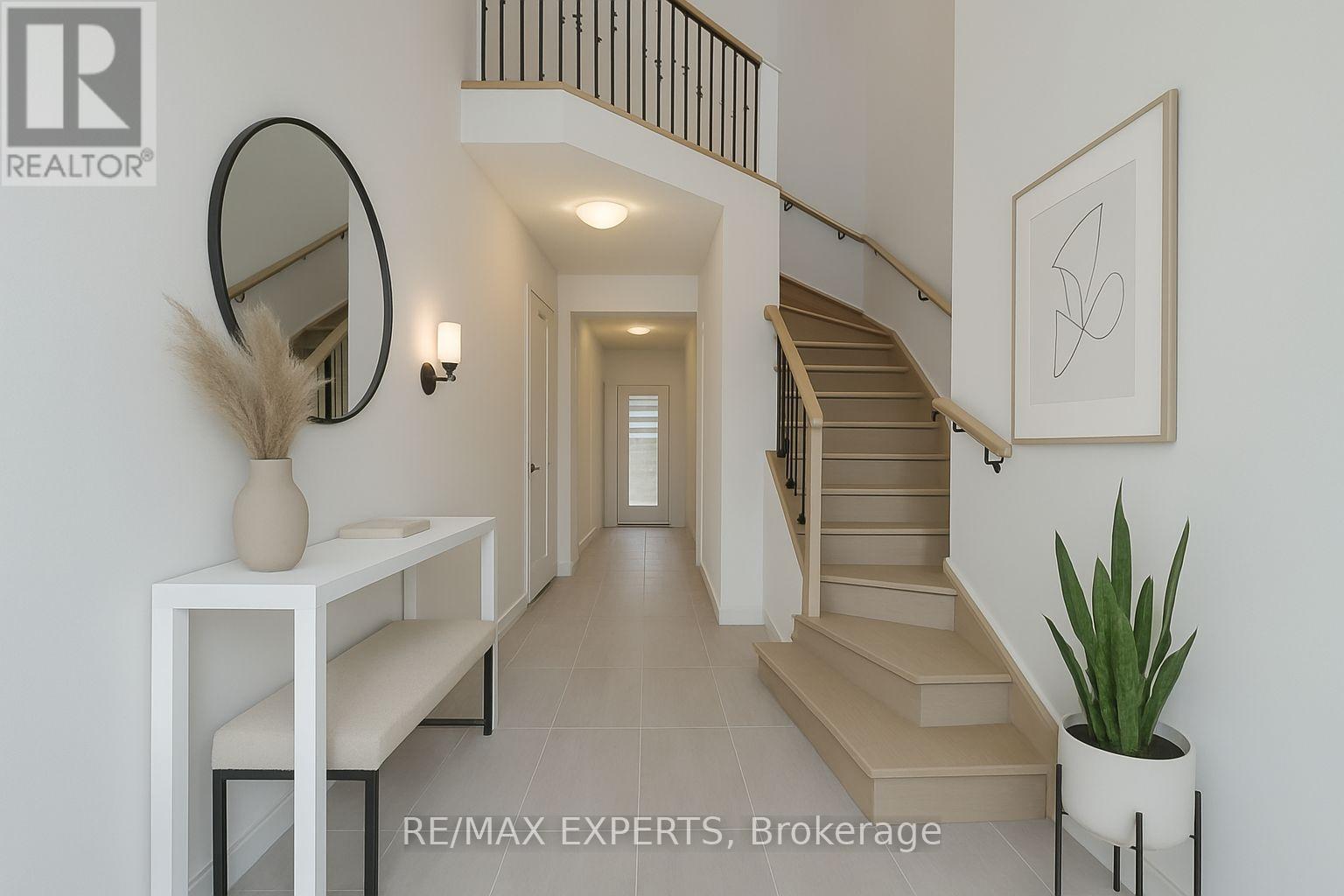 11 Union Boulevard, Wasaga Beach, Ontario  L9Z 0M6 - Photo 2 - S12103279
