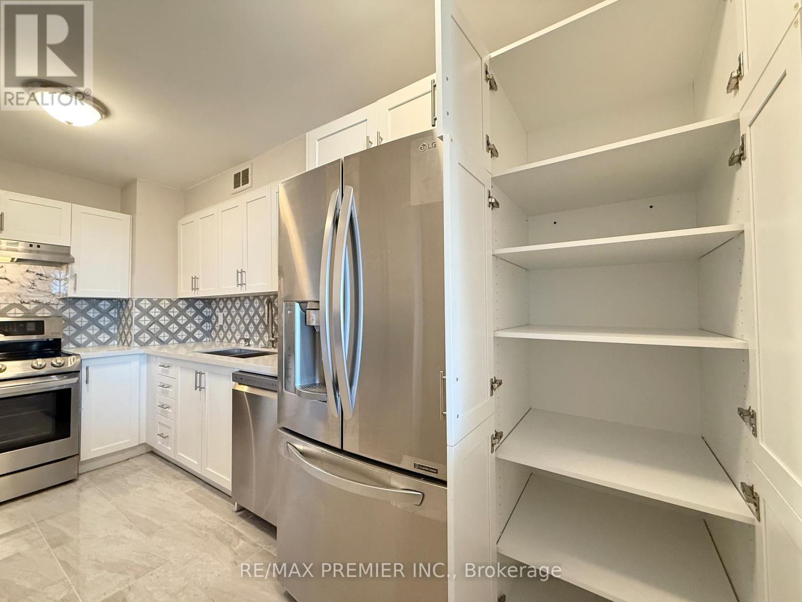 502 - 31 Four Winds Drive, Toronto, Ontario  M3J 1K9 - Photo 19 - W12101757