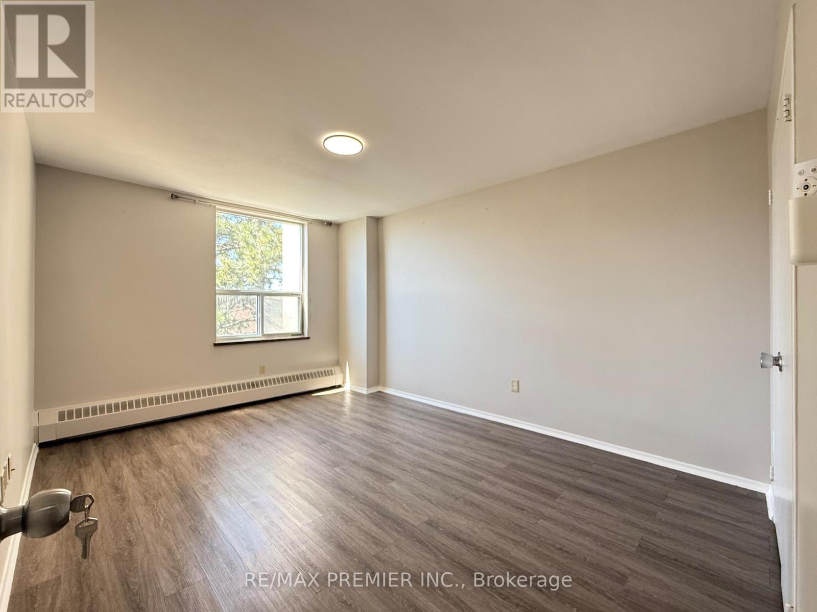 502 - 31 Four Winds Drive, Toronto, Ontario  M3J 1K9 - Photo 31 - W12101757