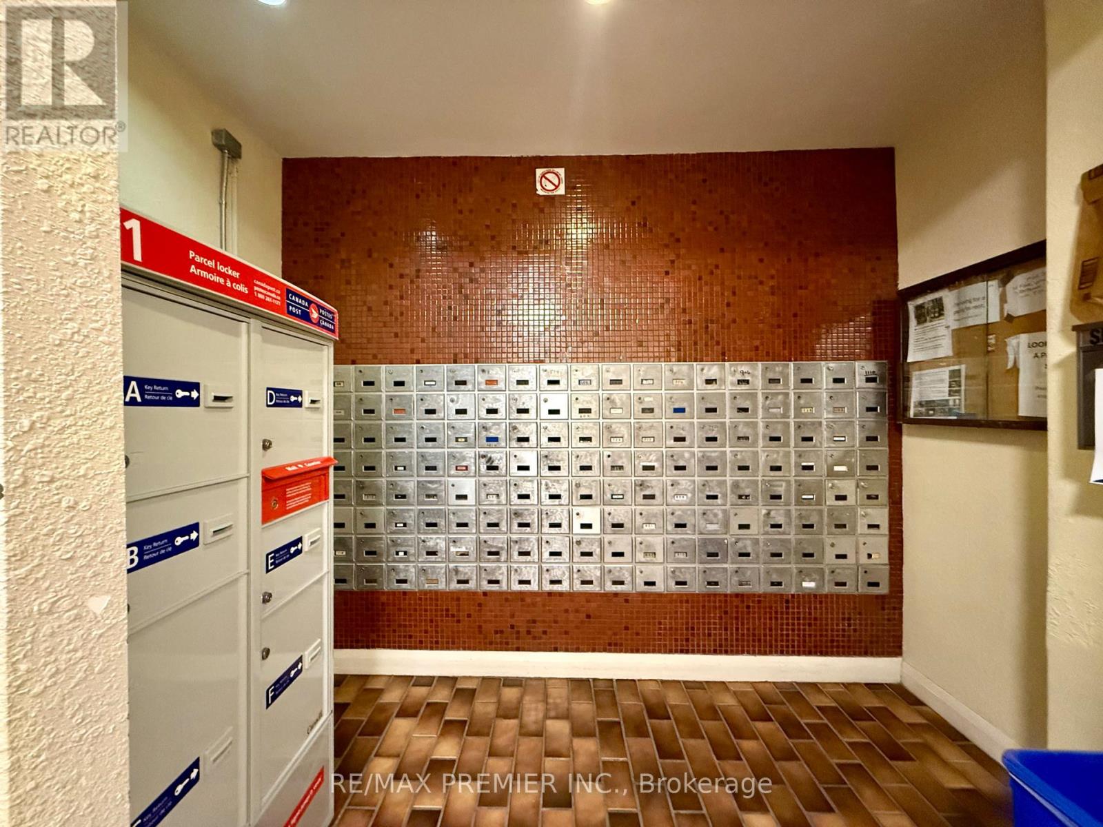 502 - 31 Four Winds Drive, Toronto, Ontario  M3J 1K9 - Photo 46 - W12101757