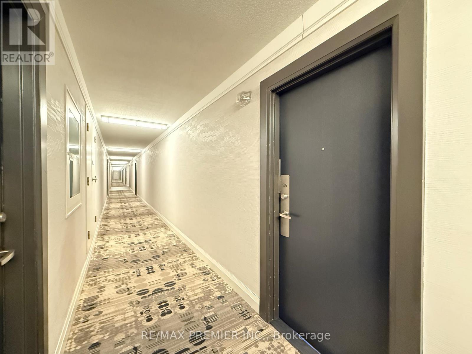 502 - 31 Four Winds Drive, Toronto, Ontario  M3J 1K9 - Photo 5 - W12101757