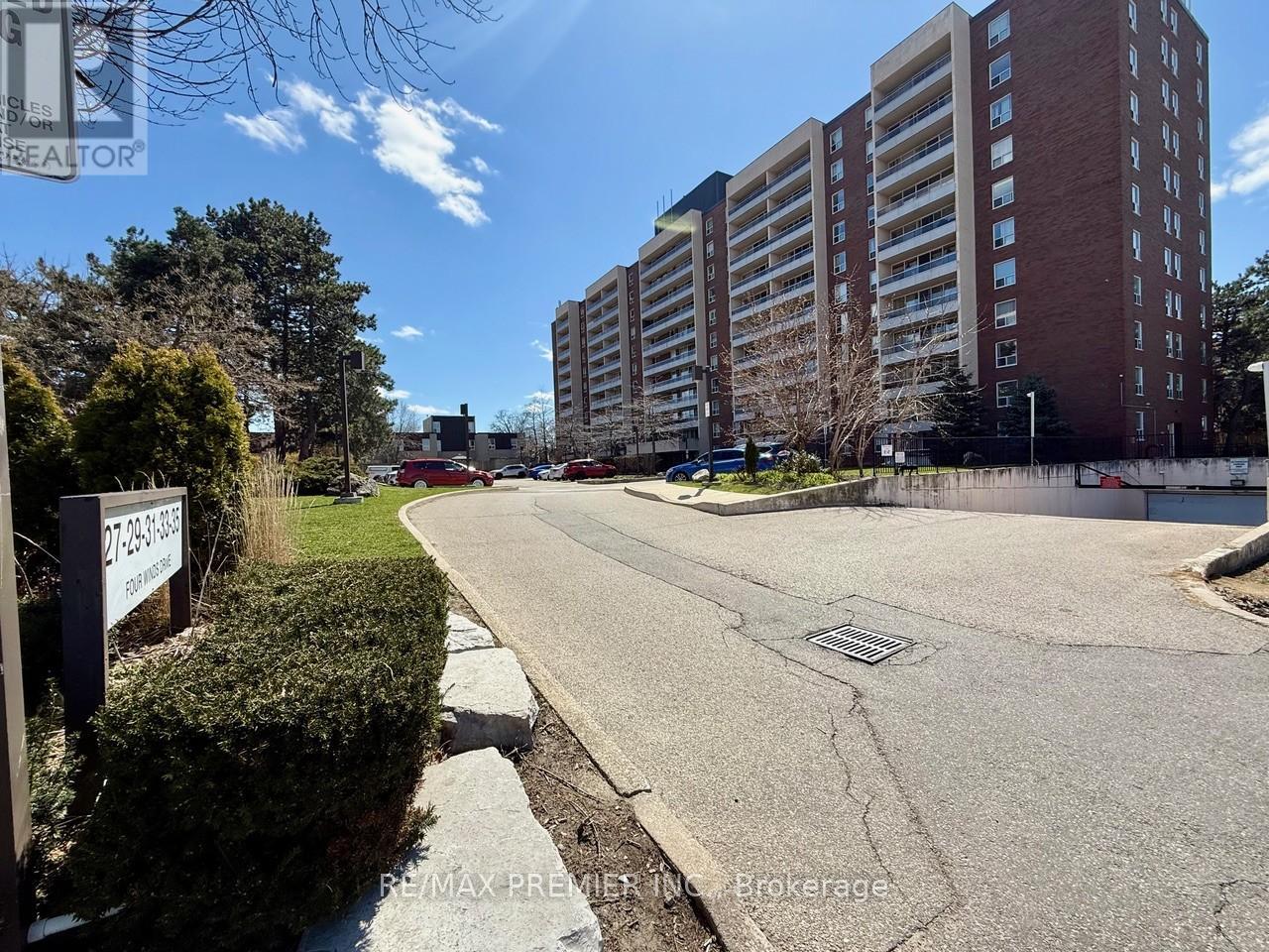 502 - 31 Four Winds Drive, Toronto, Ontario  M3J 1K9 - Photo 49 - W12101757