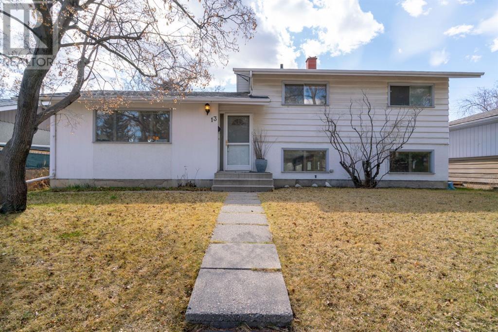 Property at 13 Fraser Road SE image 2