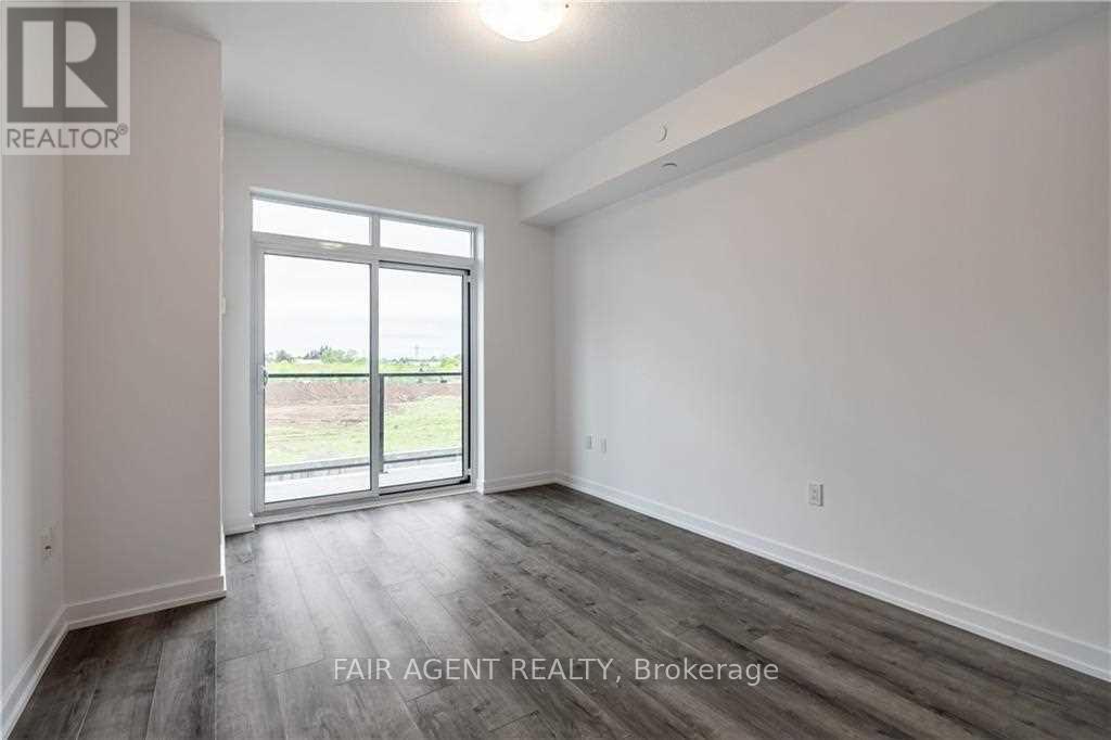 250 - 5055 Greenlane Road, Lincoln (Lincoln Lake), Ontario  L0R 1B3 - Photo 5 - X12103306