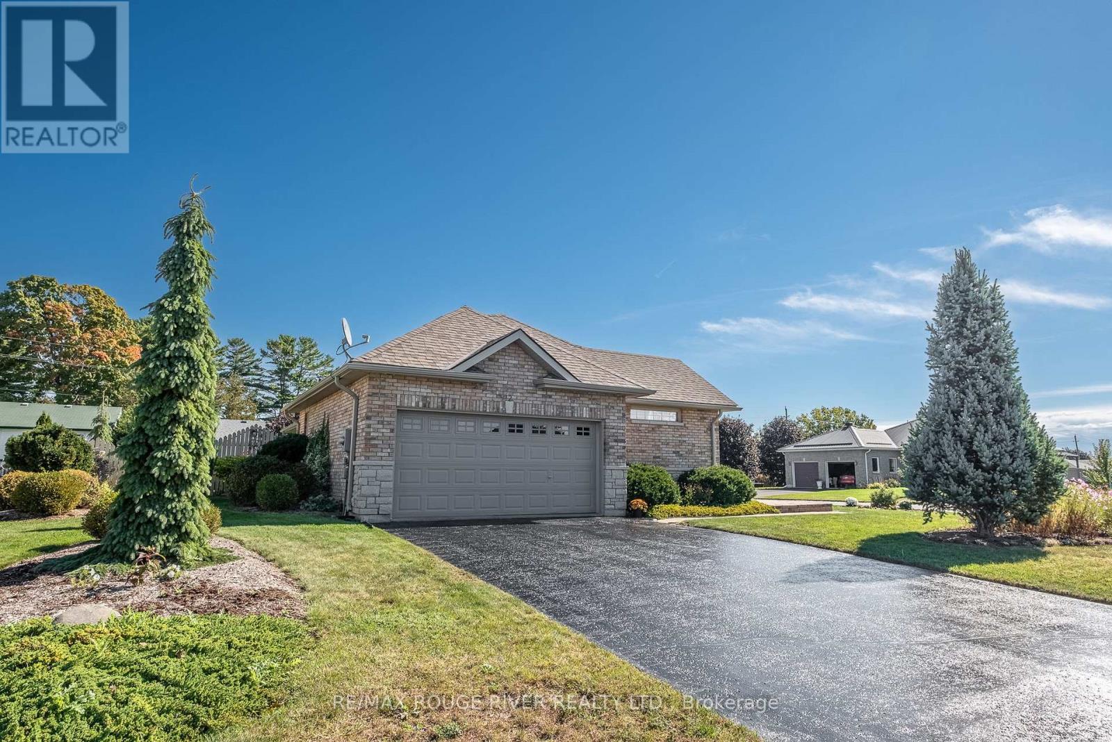 Property at 2 BEACON DRIVE image 5