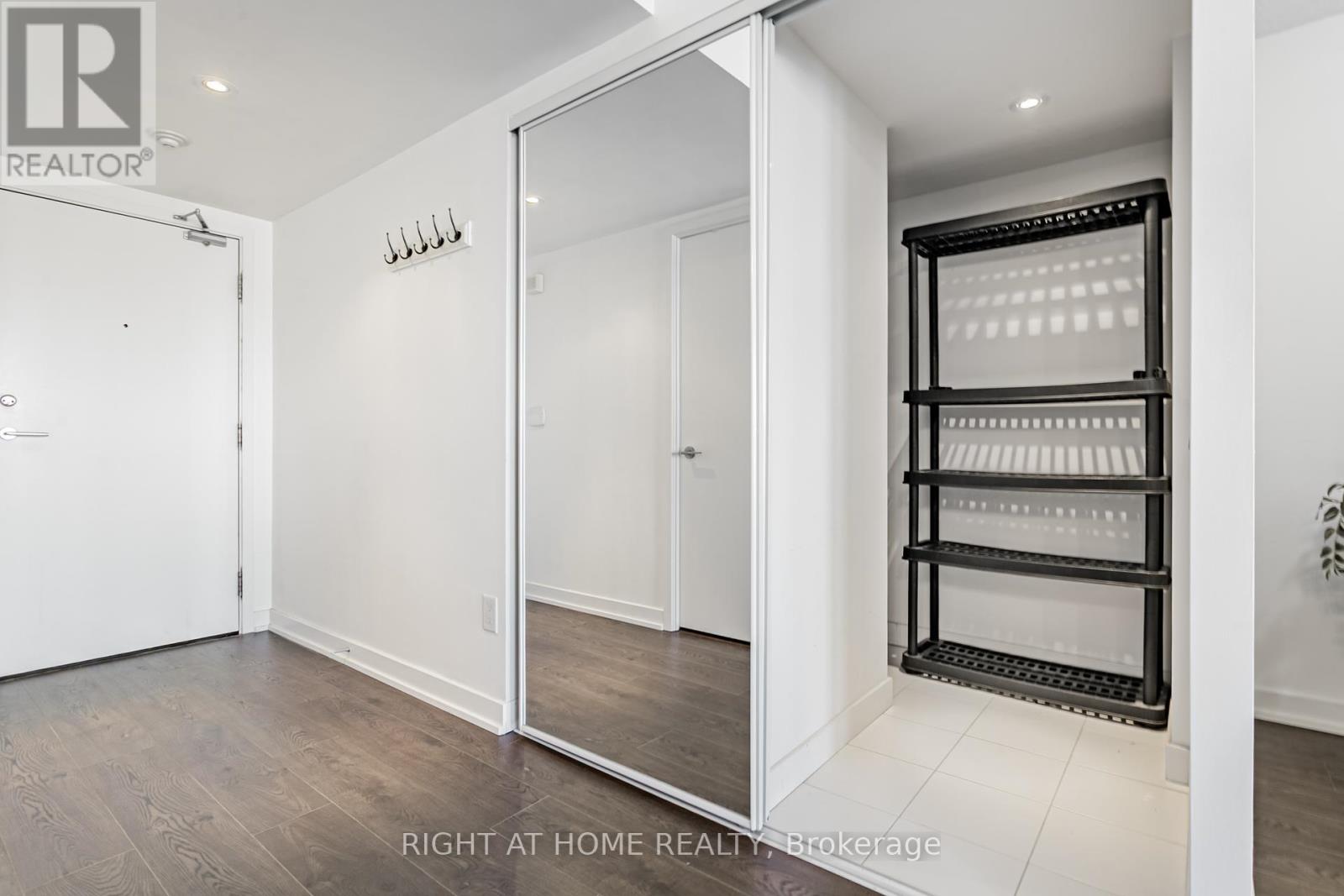 703 - 121 Mcmahon Drive, Toronto, Ontario  M2K 0C1 - Photo 2 - C12103309