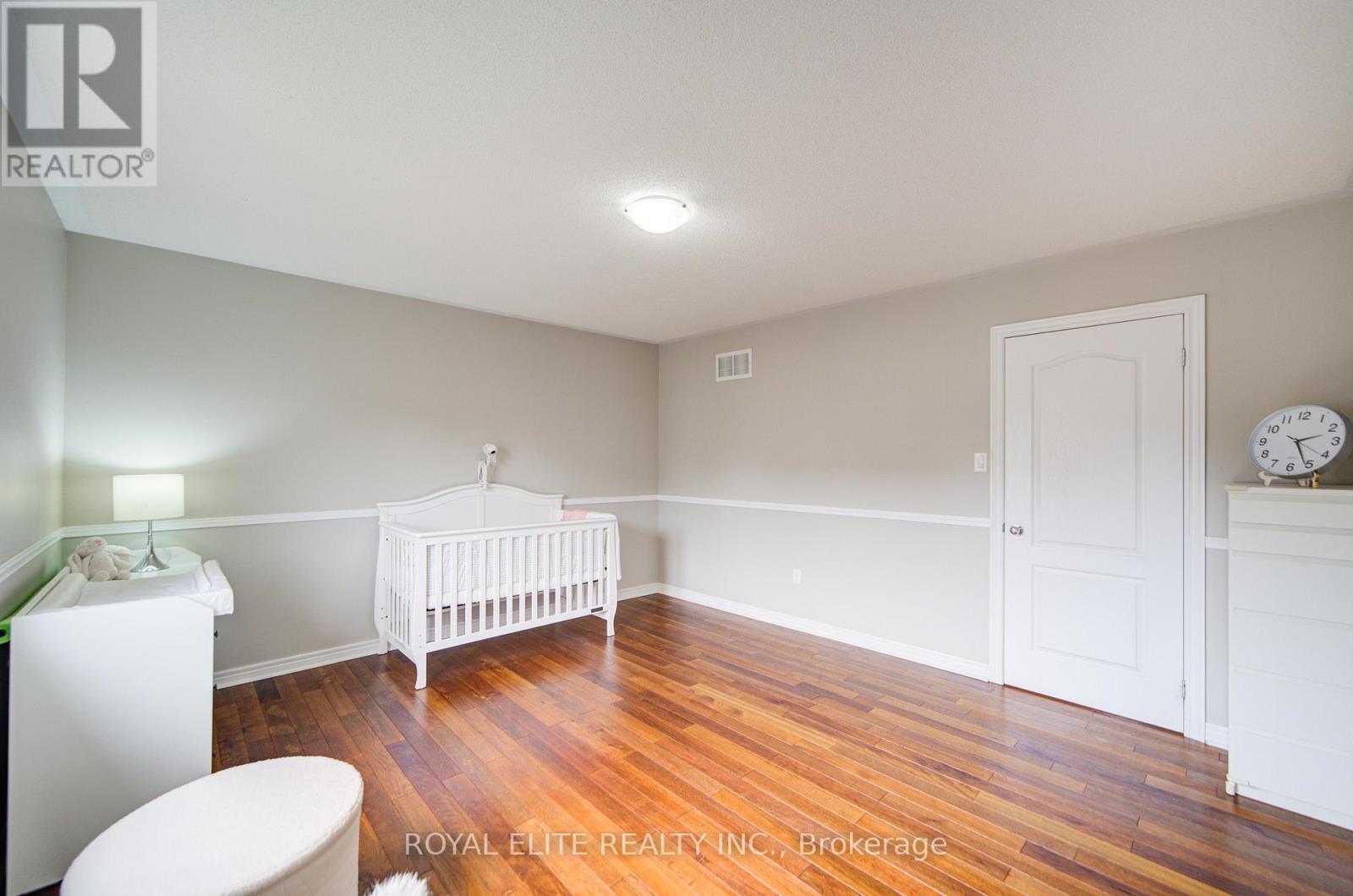 11 Amstel Avenue, Richmond Hill, Ontario  L4E 0P7 - Photo 30 - N12103356
