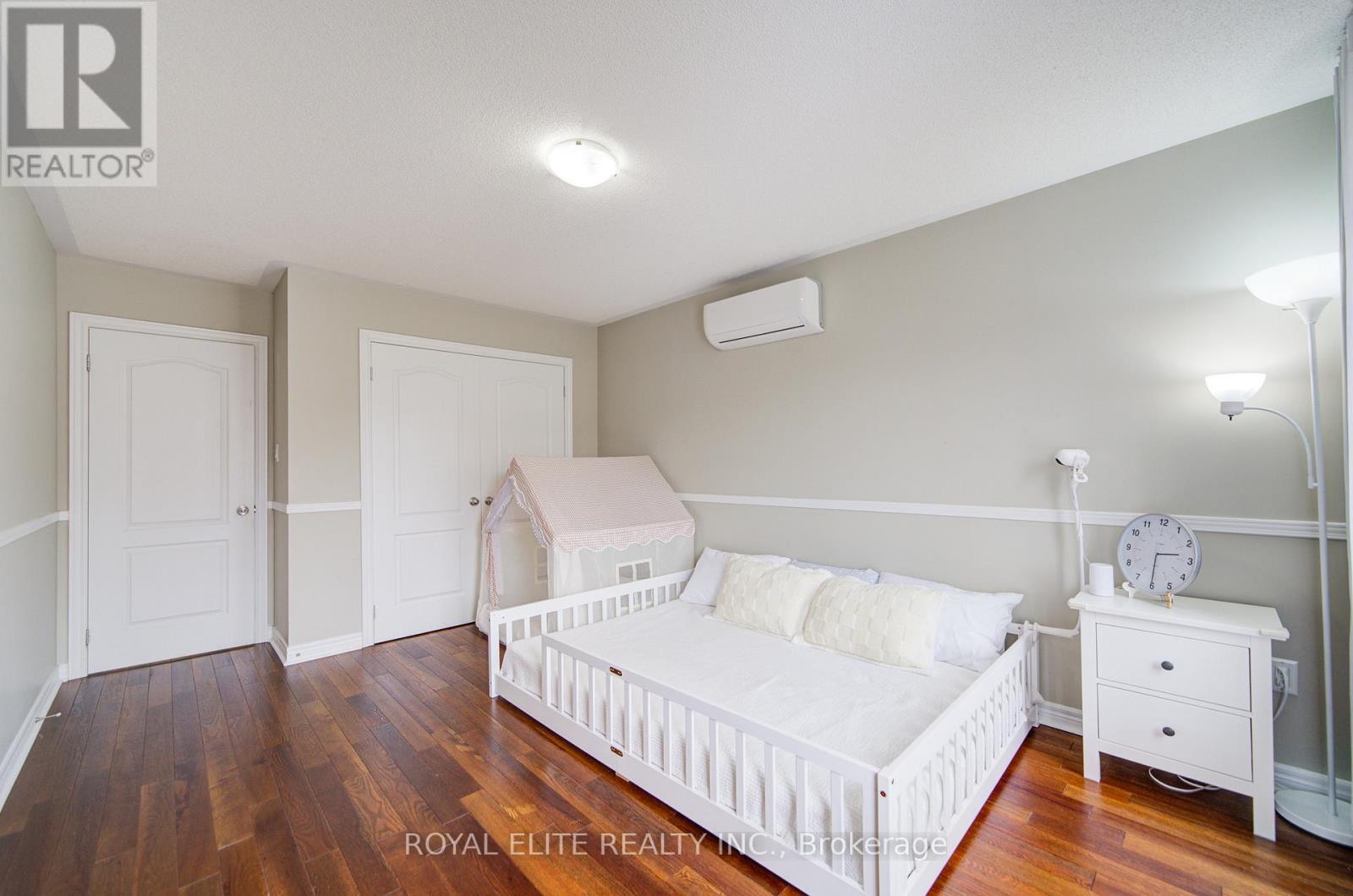 11 Amstel Avenue, Richmond Hill, Ontario  L4E 0P7 - Photo 36 - N12103356