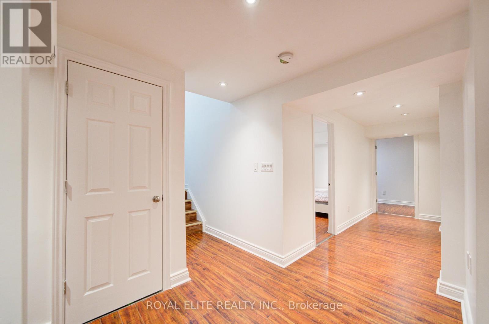 11 Amstel Avenue, Richmond Hill, Ontario  L4E 0P7 - Photo 39 - N12103356