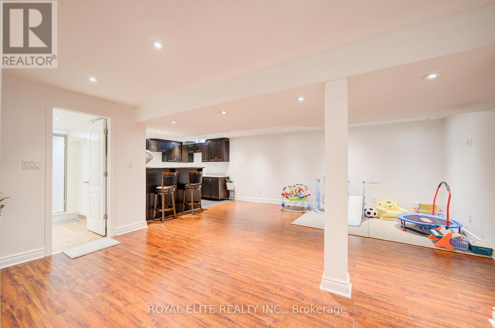 11 Amstel Avenue, Richmond Hill, Ontario  L4E 0P7 - Photo 40 - N12103356
