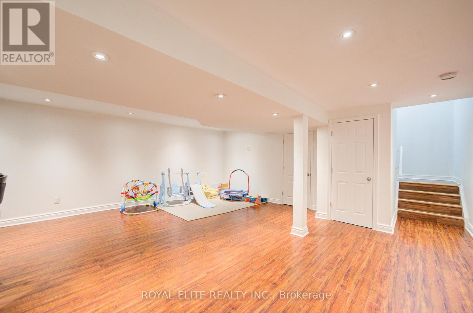 11 Amstel Avenue, Richmond Hill, Ontario  L4E 0P7 - Photo 41 - N12103356