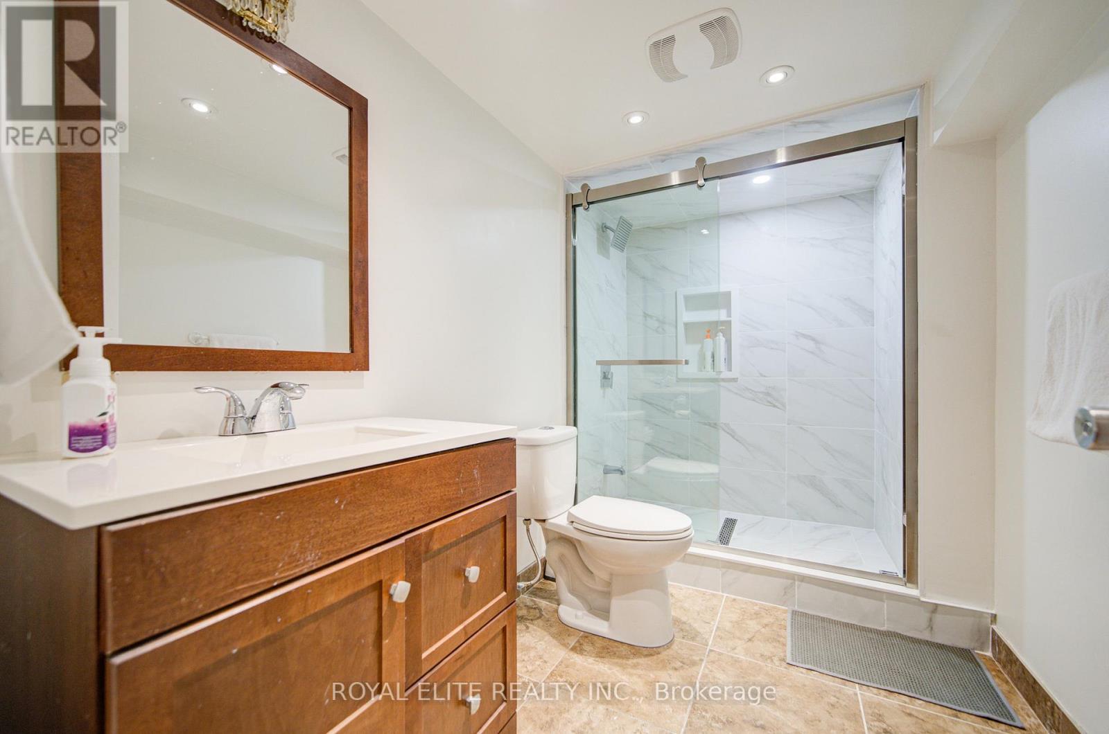 11 Amstel Avenue, Richmond Hill, Ontario  L4E 0P7 - Photo 44 - N12103356