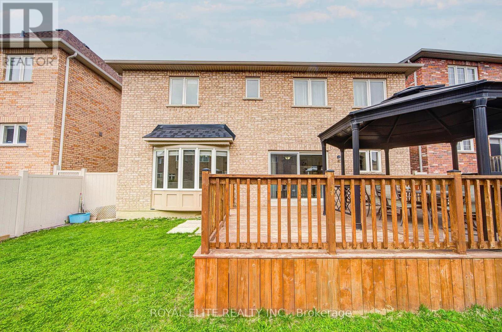 11 Amstel Avenue, Richmond Hill, Ontario  L4E 0P7 - Photo 49 - N12103356