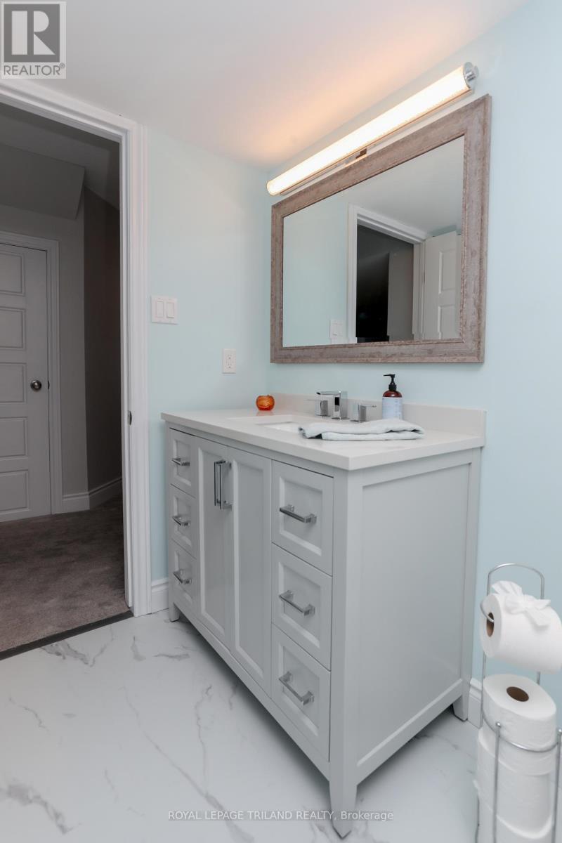 Photo 42 of 50 for 8 Oakmont Street