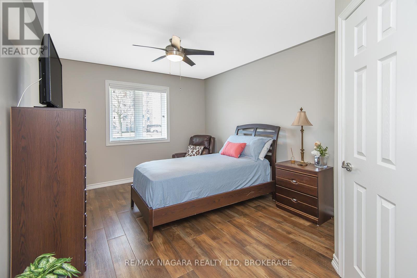 67 Bridgewater Court, Welland, Ontario  L3C 7M6 - Photo 25 - X12103375