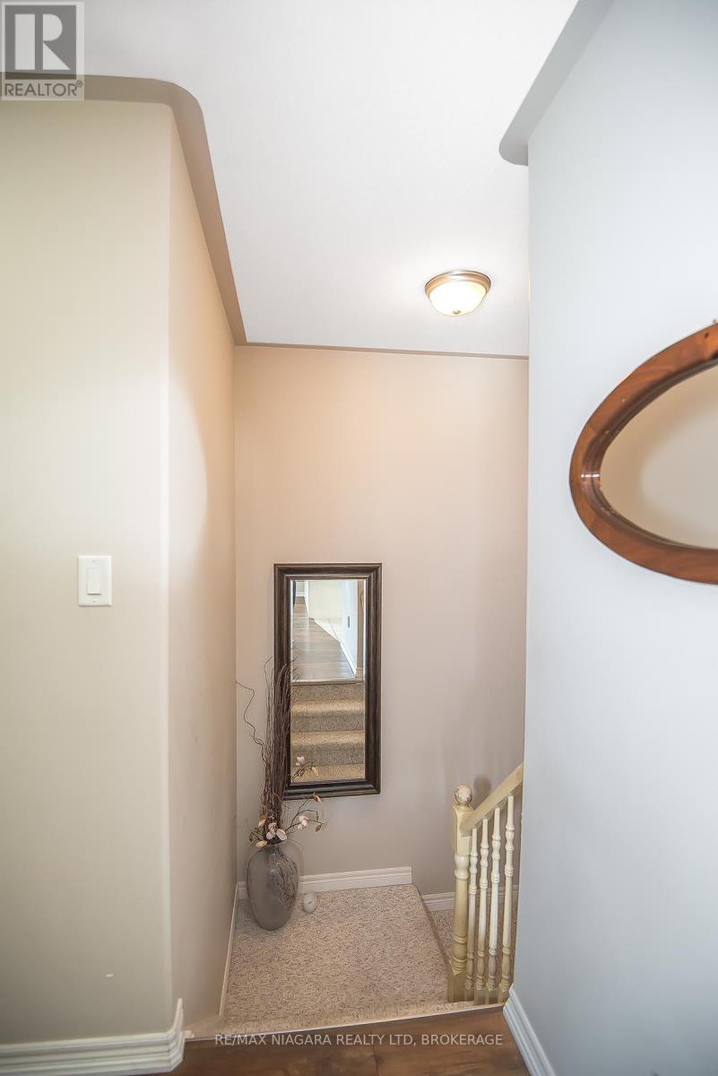 67 Bridgewater Court, Welland, Ontario  L3C 7M6 - Photo 30 - X12103375