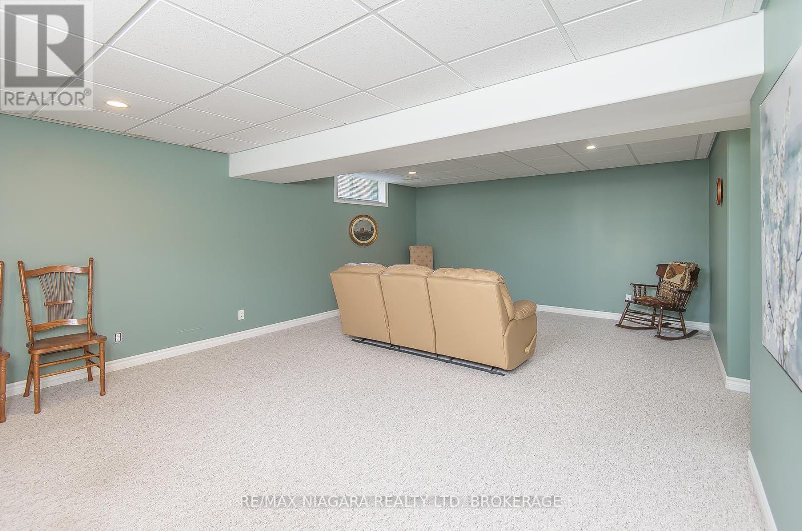 67 Bridgewater Court, Welland, Ontario  L3C 7M6 - Photo 33 - X12103375