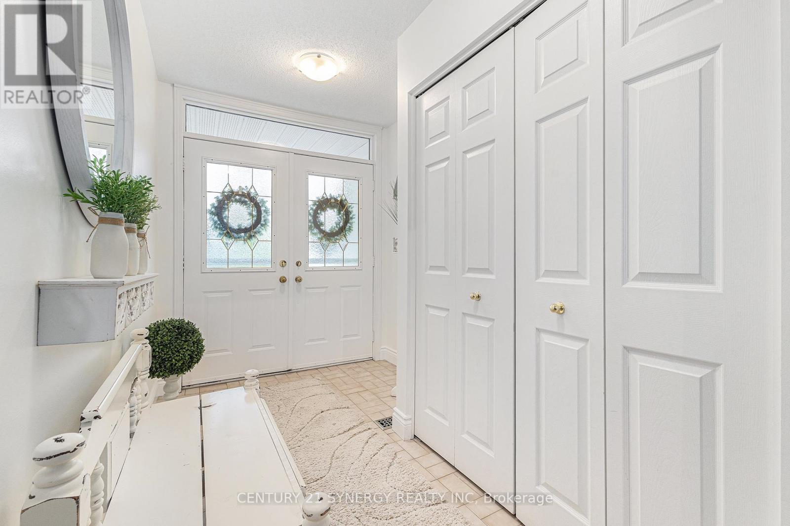 Property at 44 INNESBROOK COURT image 3