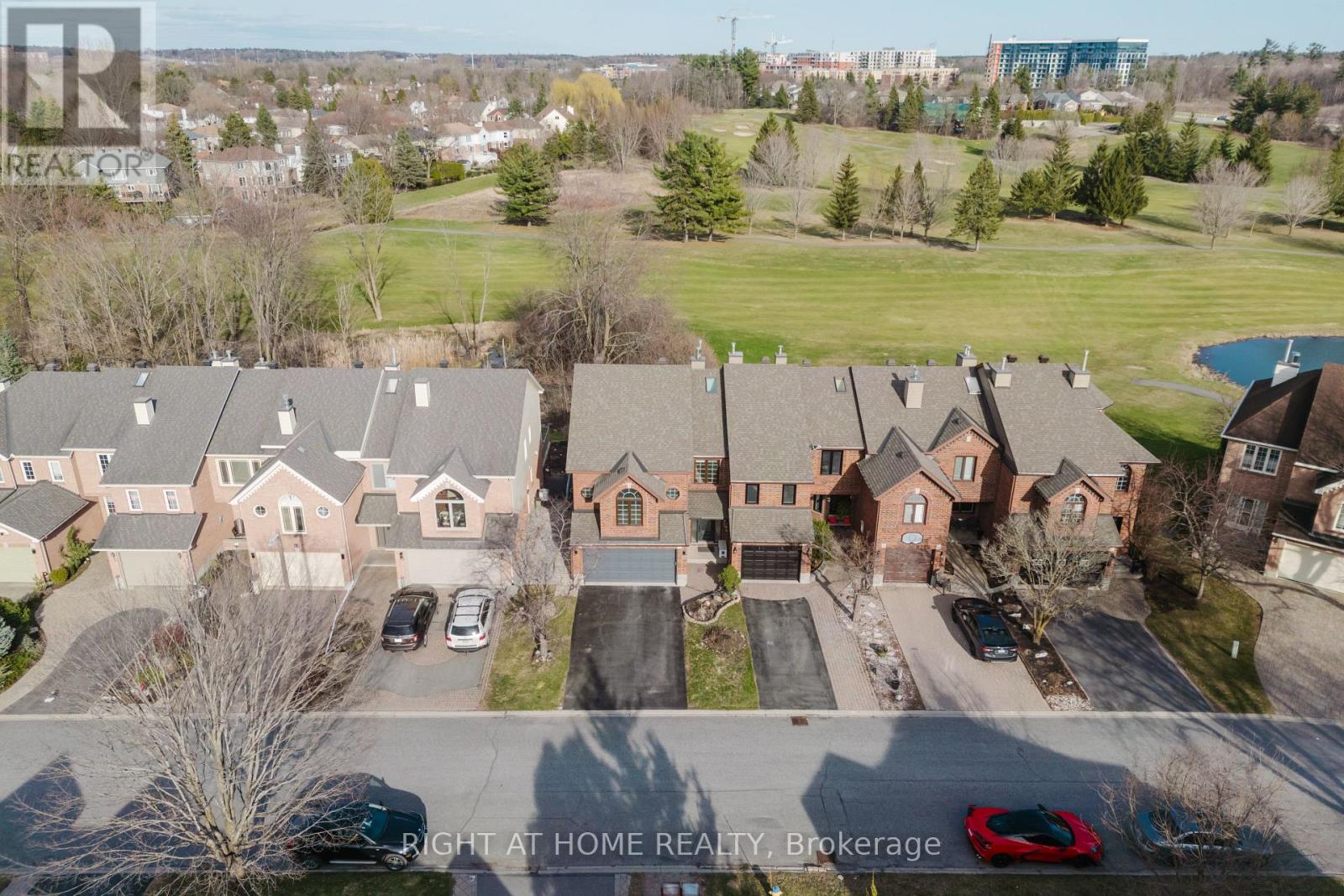 Property at 17 WINDEYER CRESCENT E image 2