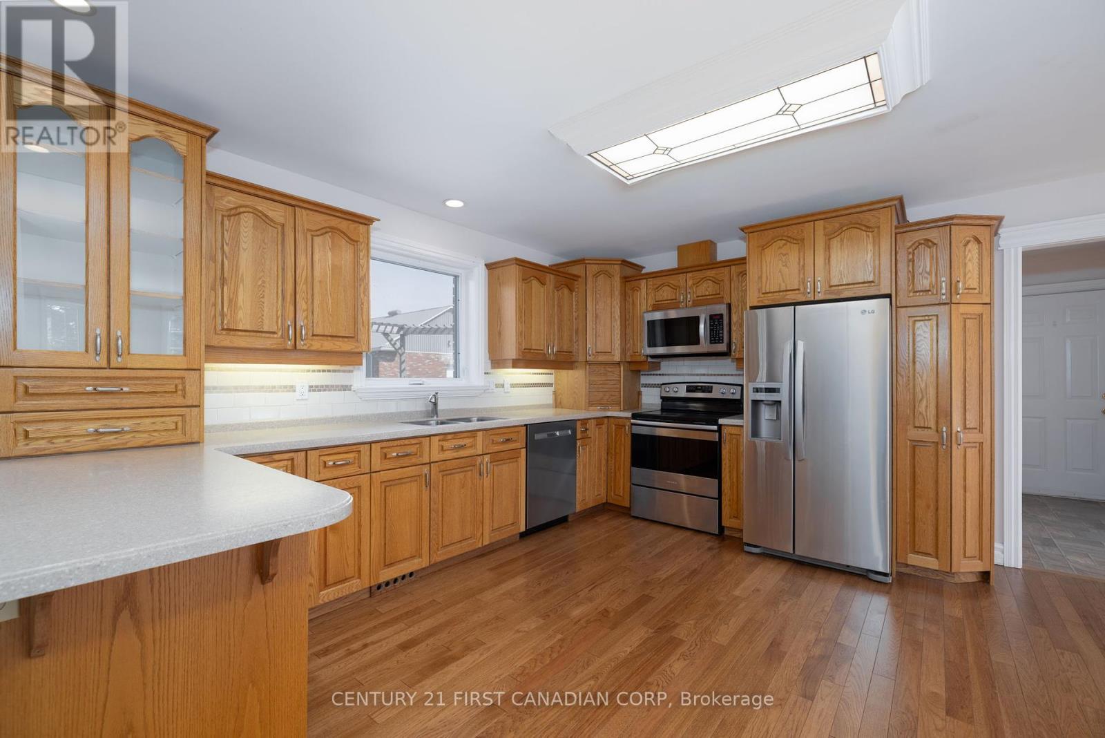 Photo 16 of 49 for 12626 Ilderton Road