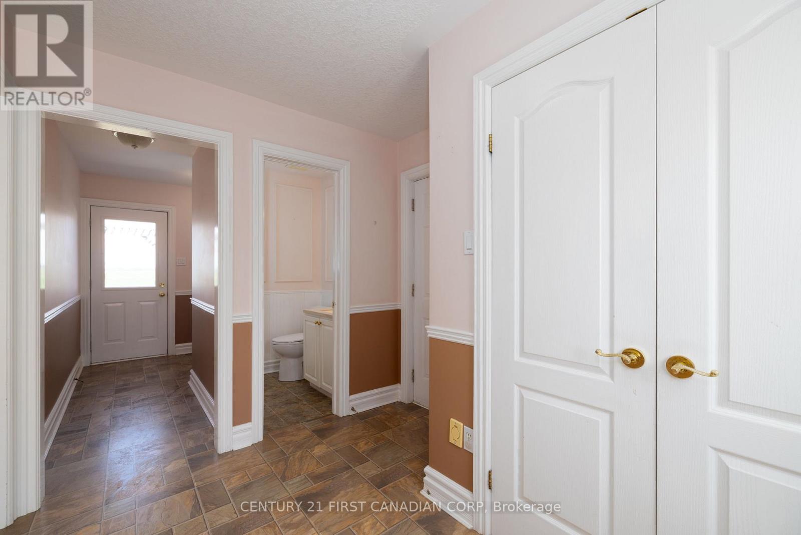 Photo 20 of 49 for 12626 Ilderton Road
