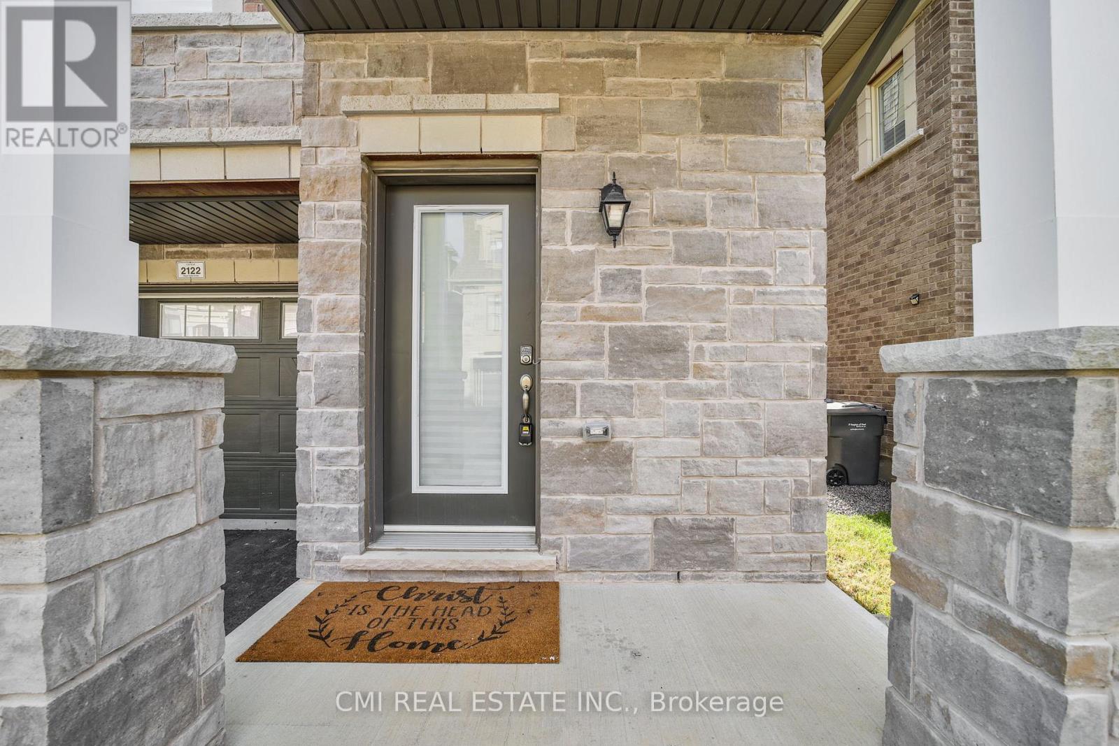 Property at 2122 ROYAL GALA CIRCLE image 2