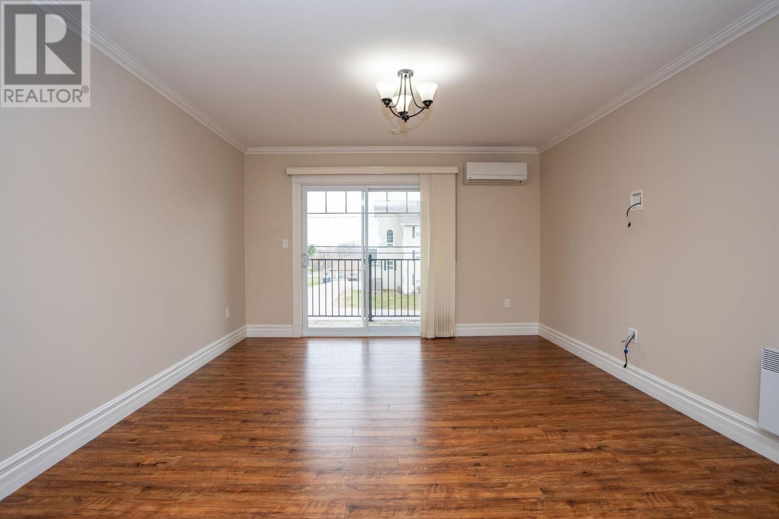 Property at 203 36 Ducks Landing image 3