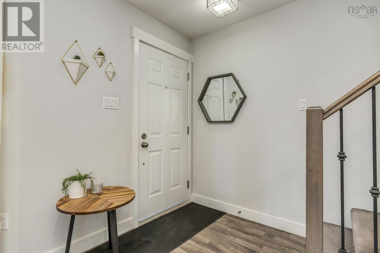Property at 400 Crown Drive image 4
