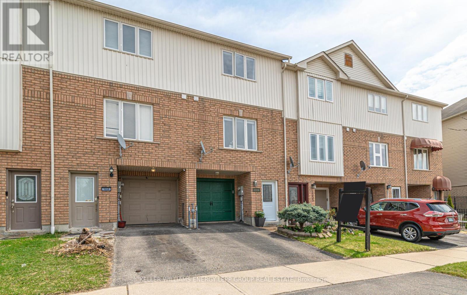 Property at 1557 HUMMINGBIRD COURT image 4