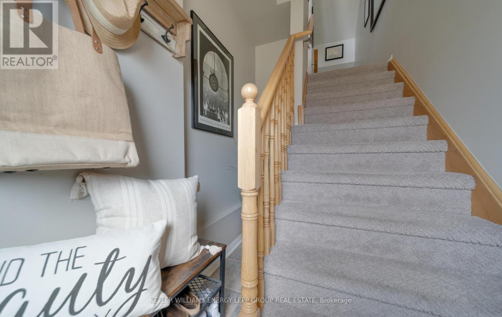Property at 1557 HUMMINGBIRD COURT image 5