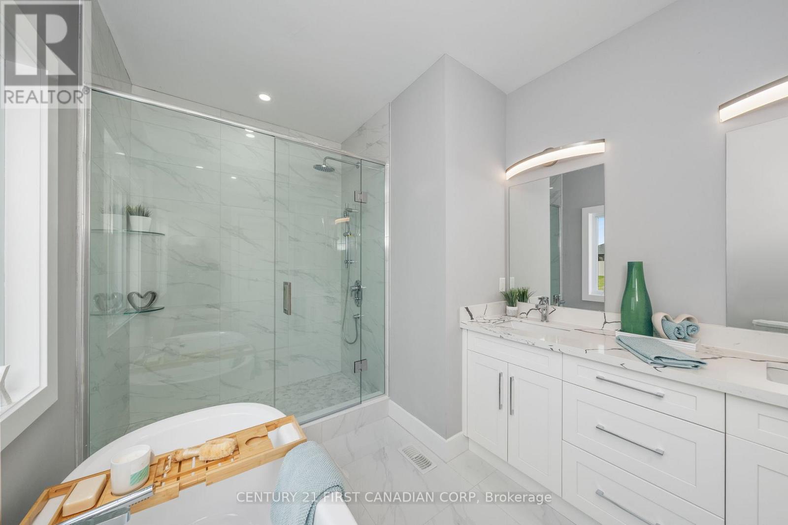 261 Stathis Boulevard, Sarnia, Ontario  N5S 0A8 - Photo 17 - X12102695