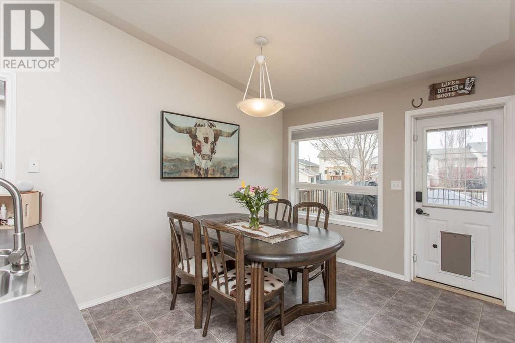220 Inglewood Drive, Red Deer, Alberta  T4R 3K9 - Photo 7 - A2212867