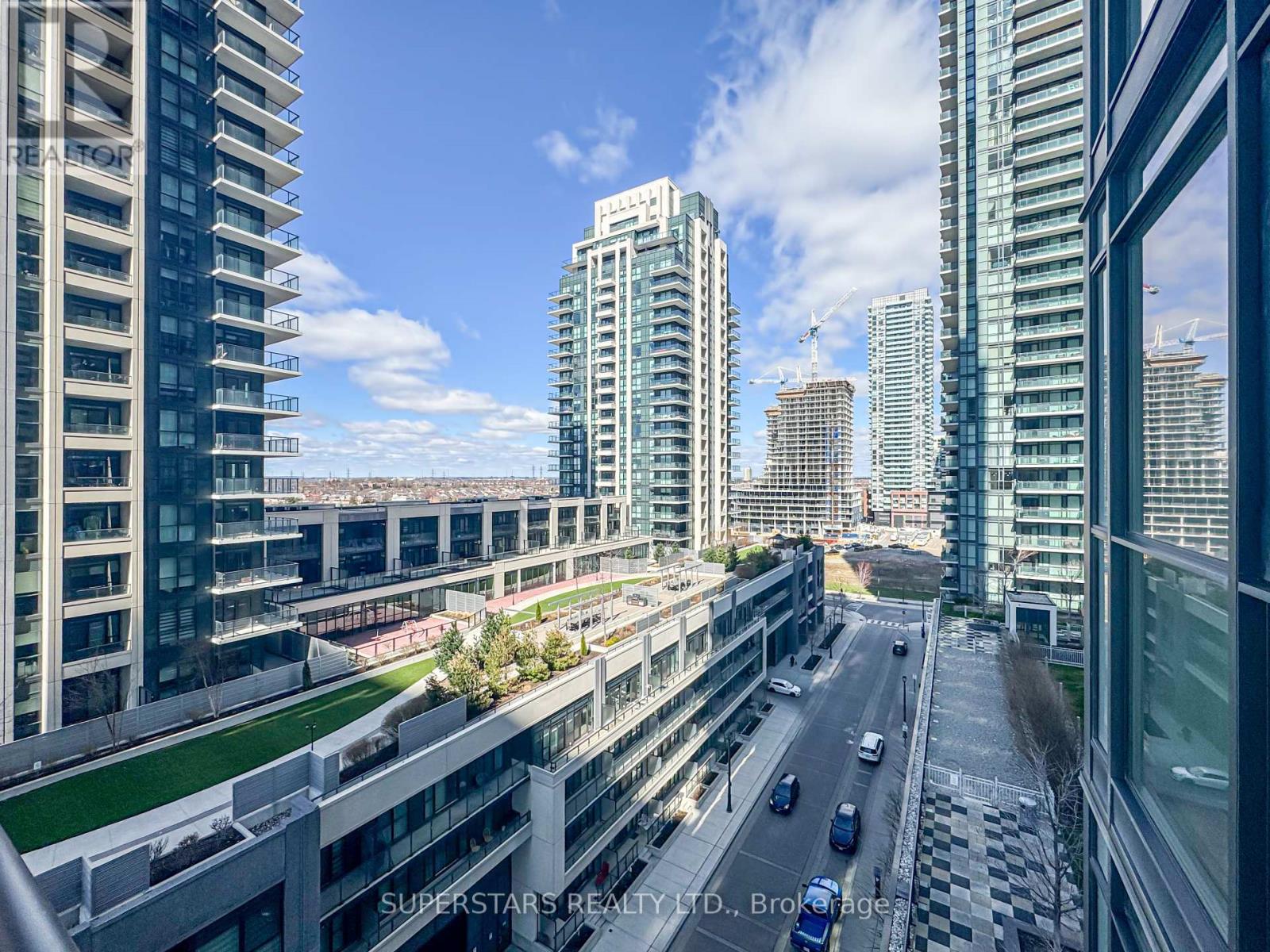 806 - 4065 Brickstone Mews, Mississauga, Ontario  L5B 0G3 - Photo 30 - W12103420