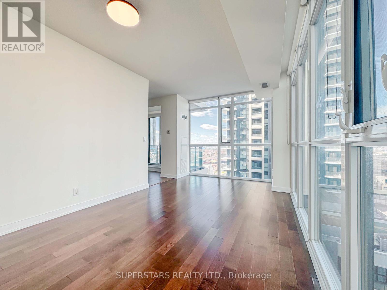 806 - 4065 Brickstone Mews, Mississauga, Ontario  L5B 0G3 - Photo 5 - W12103420