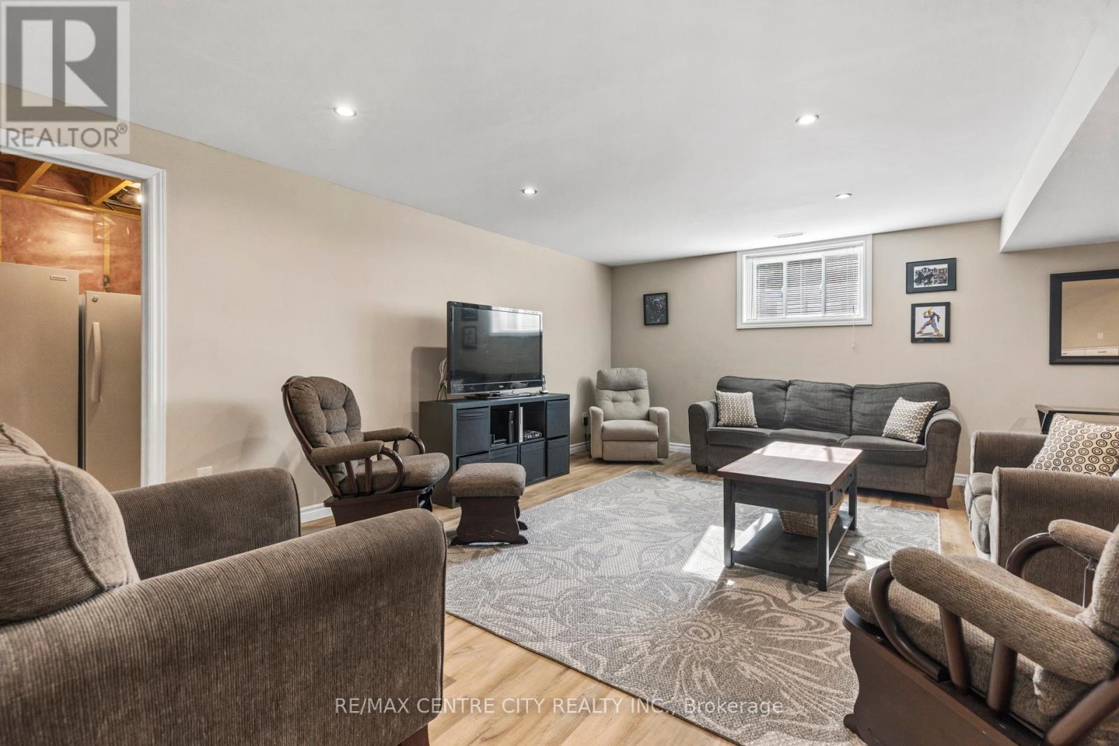 40 Blairmont Terrace, St. Thomas, Ontario  N5R 0E1 - Photo 23 - X12103500